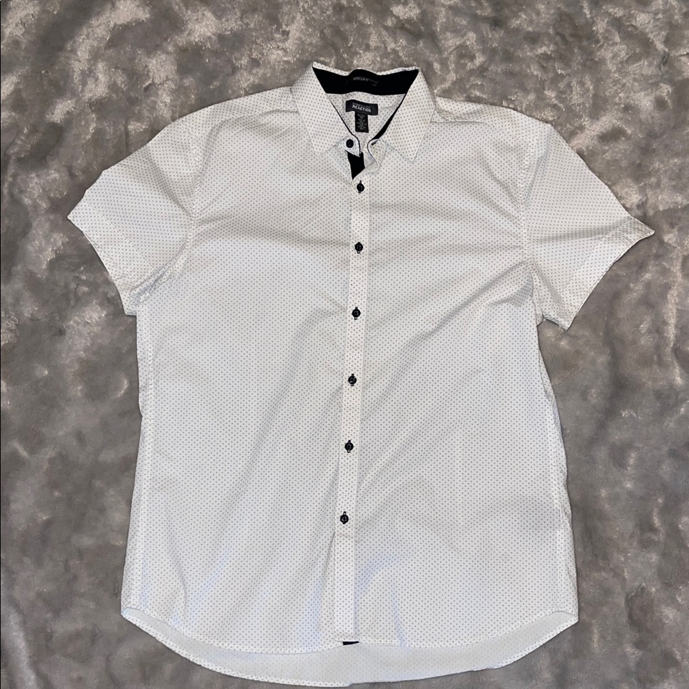 .	Men’s Kenneth Cole Reaction Button Down Shirt Size XL Classic Casual